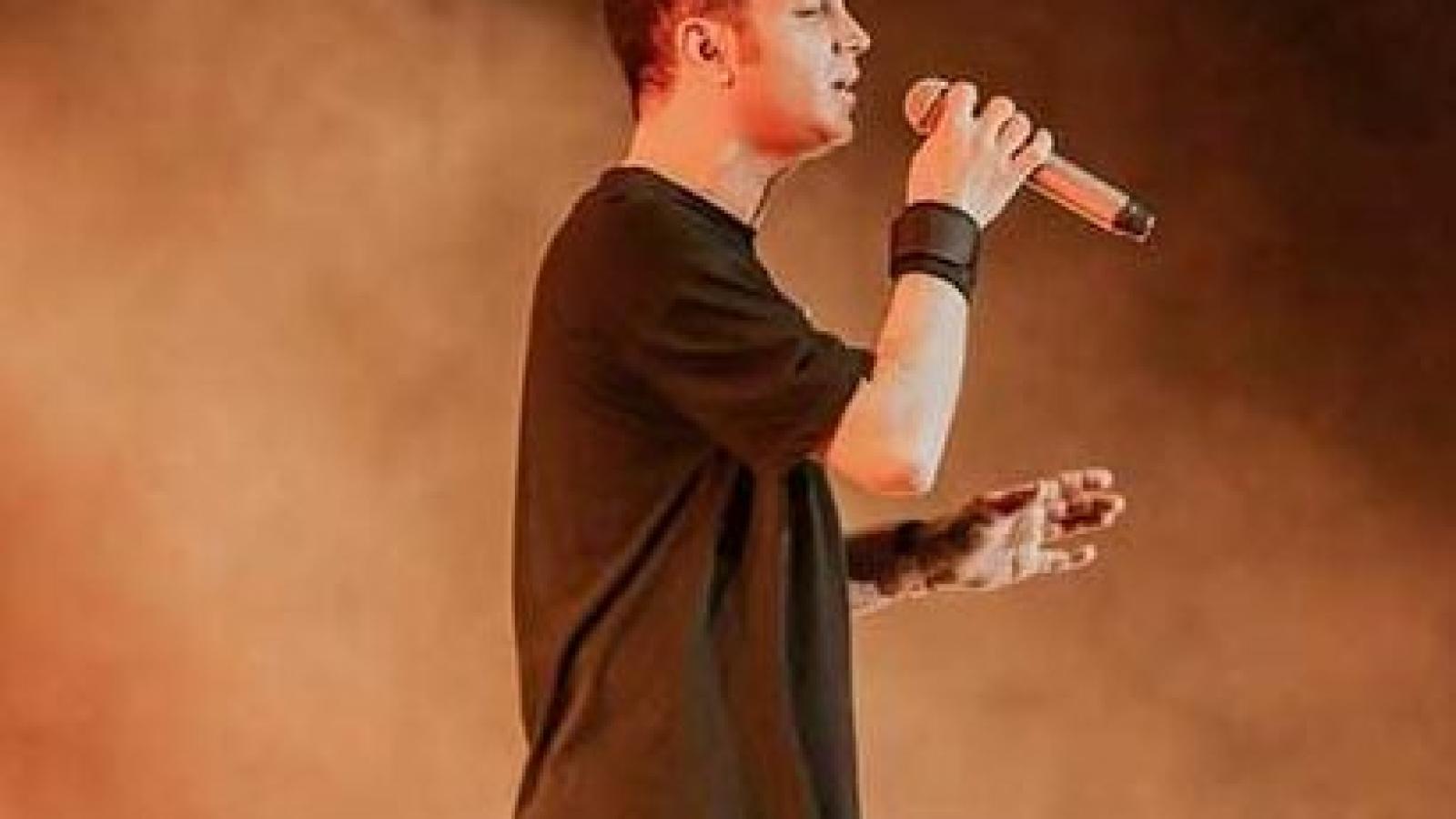 دانلود آهنگ محسن یگانه من تورو کم دارم با کیفیت عالی 320