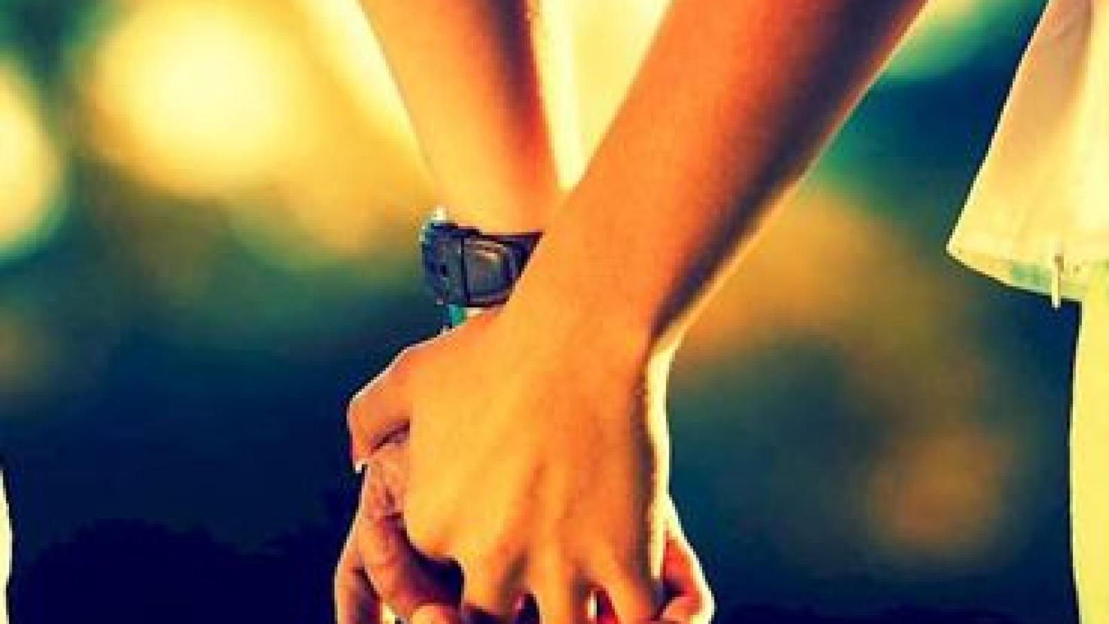 دانلود آهنگ ناهید محتاج (در کنج دلم جا داری من عاشقو تو واویلا قصد جان من را داری من عاشقو تو واویلا)