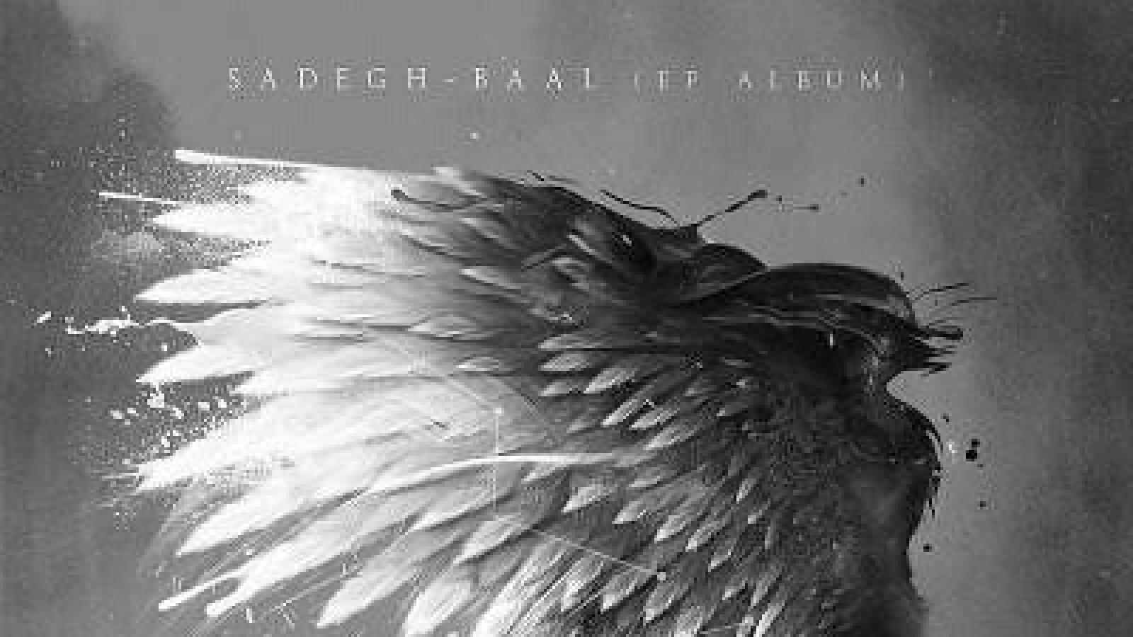 دانلود آهنگ صادق جادو / من و تو تنهاییم برقص بم گفتن آزادی بم گفتن با مایی بم گفتن دانایی