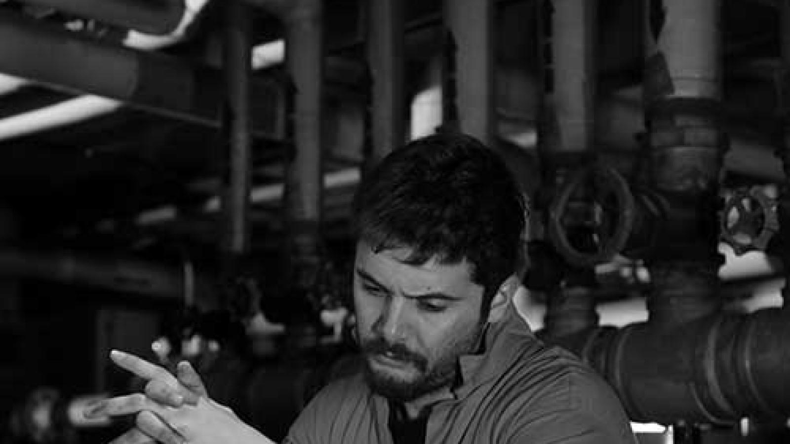 دانلود آهنگ سینا پارسیان کشتی / گفتی دوستم داری حق با تو بود آره ....