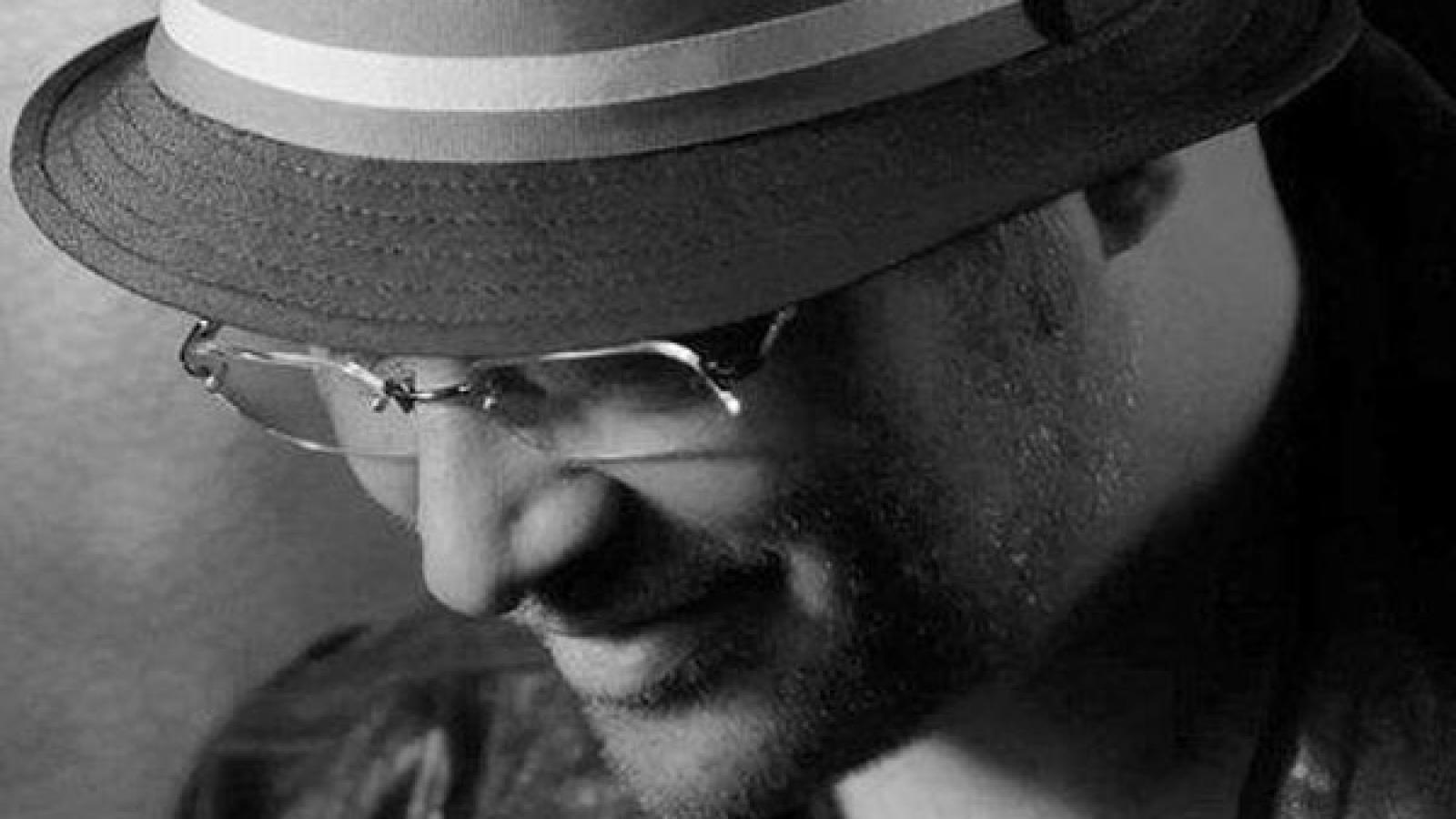 دانلود آهنگ مهرداد آسمانی قلب پاره / واسه ی ما دو تا عاشق شب میلاد دوباره ست