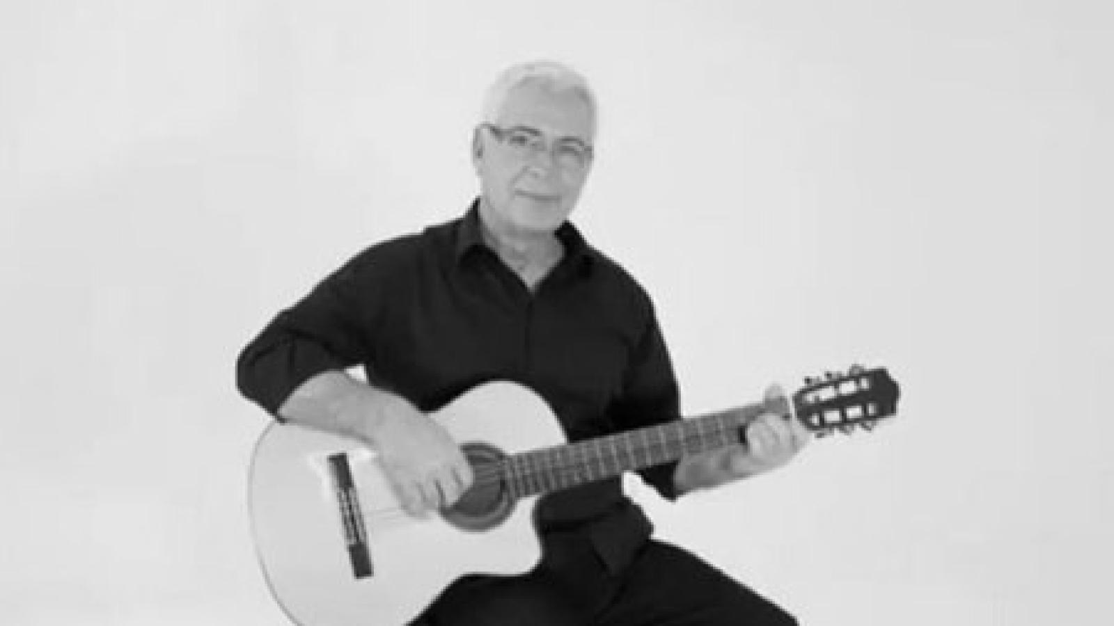 دانلود آهنگ احمدرضا نبی زاده صدات مونده / همین عشق که دل هارو سوزونده