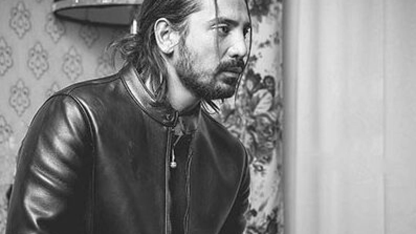 دانلود آهنگ امیر عباس گلاب چشم سیاه / من عشقو تو چشم تو دیدم با تو ...