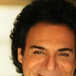 دانلود آهنگ اندی خوشگل محلمون توی شهر ما تک یه فرشته یه پری اما سرا پا کلک