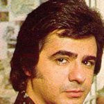 دانلود آهنگ عارف تو اگه با من باشی قلبت می میره گرمی قلب تورو دستام می گیره