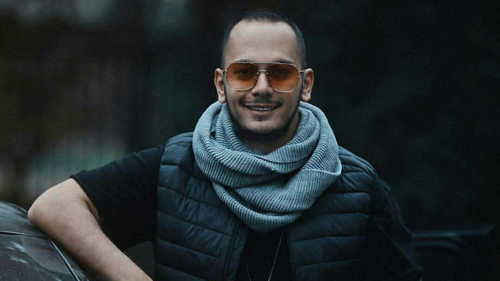 دانلود آهنگ اشوان چه خوبه حالم / آخ که دیگه دلم میگه تموم دنیای منی ...