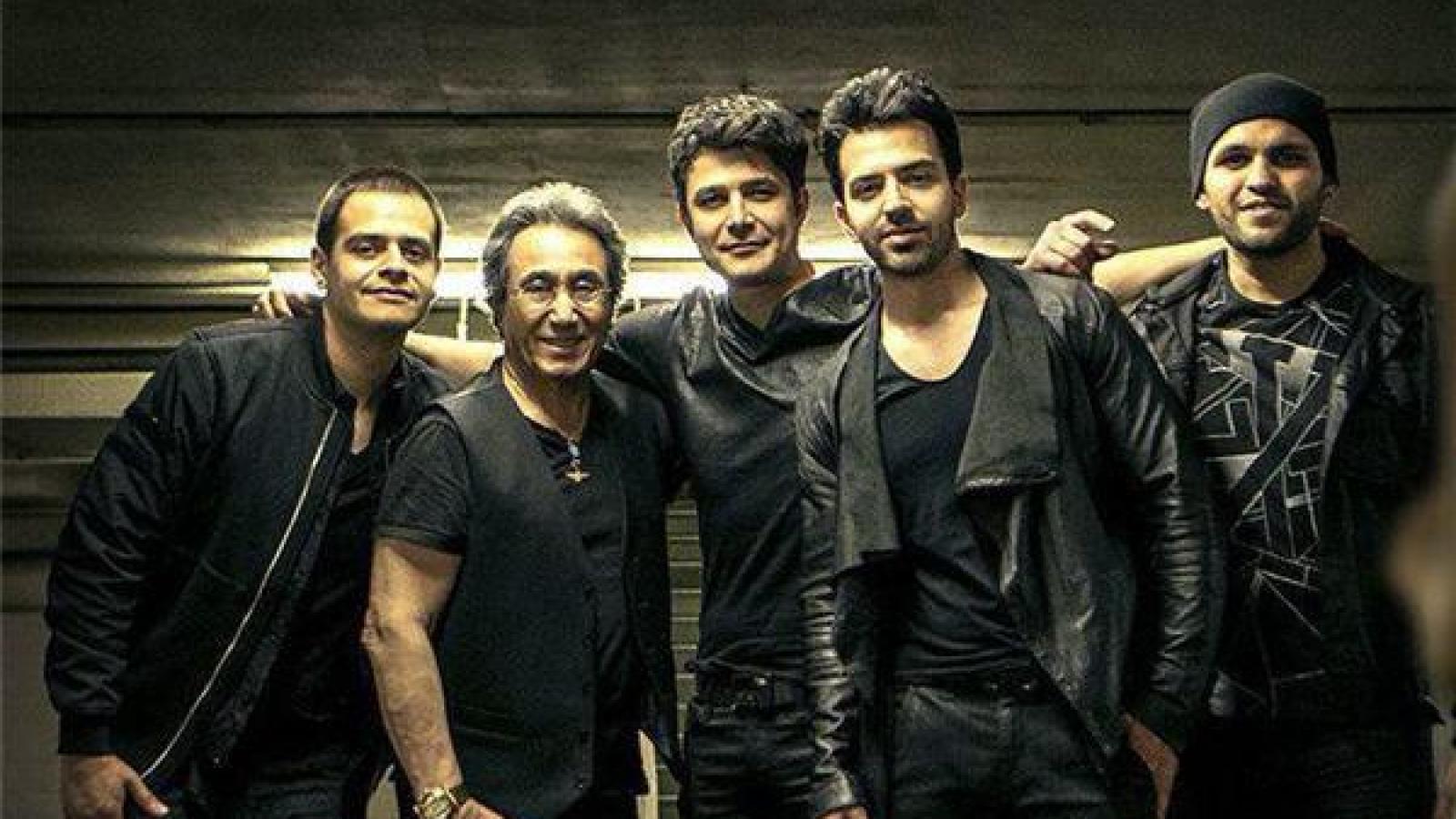  دانلود آهنگ بلک کتس بوسه / میبوسم من لباتو امشب تو نگاهت من عشقو میبینم