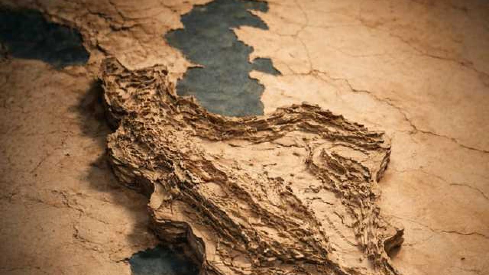 دانلود آهنگ عماد طالب زاده ایران {ﺷﺪه ﺣﺘﻰ اﮔﻪ ﺗﻮ ﻛﻮﭼﻪ ﺑﻤﻴﺮم اﻳﻨﺠﺎ ﺧﺎک ﻣﻨﻪ ﻣﻦ ﺟﺎﻳﻰ ﻧﻤﻴﺮم}