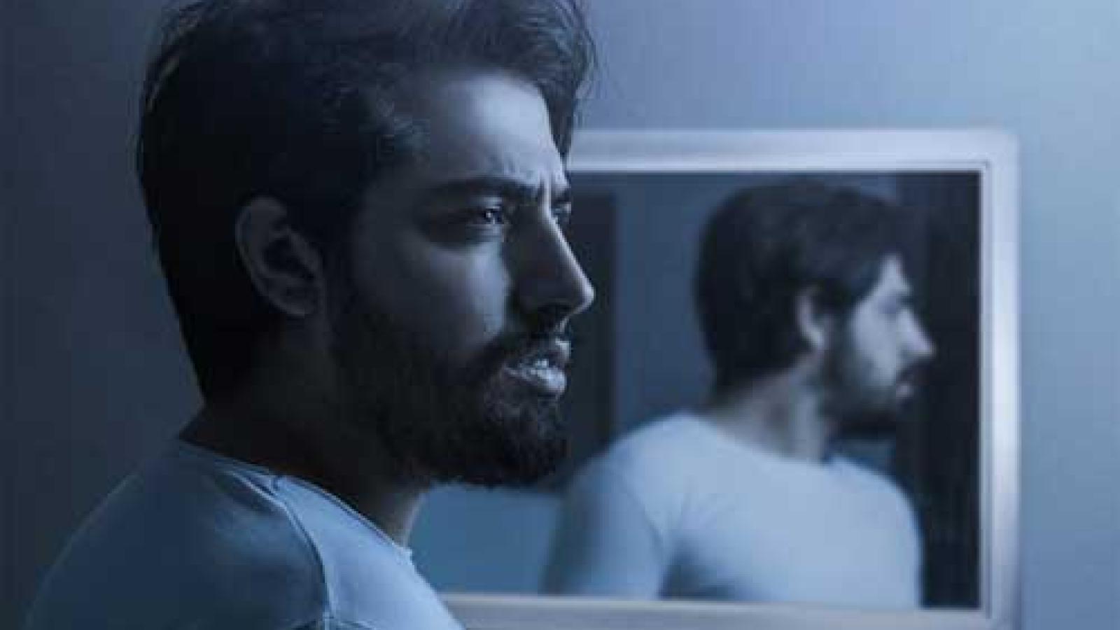 دانلود آهنگ میلاد بابایی اشتباه بود / اون رفتنش مث قصه ها بود با اینکه ....