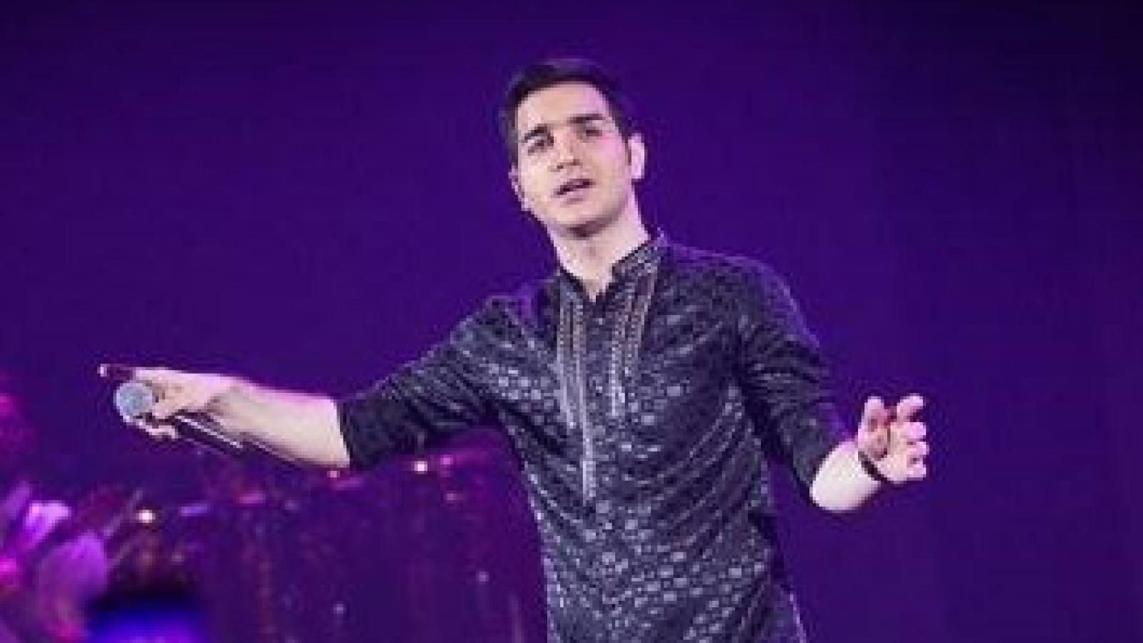 دانلود آهنگ محسن یگانه بعد تو (اجرای زنده)