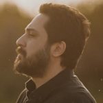 دانلود آهنگ روزبه بمانی هق هق / تو کوه و جنگل و بارون تو ابر رو سرمی