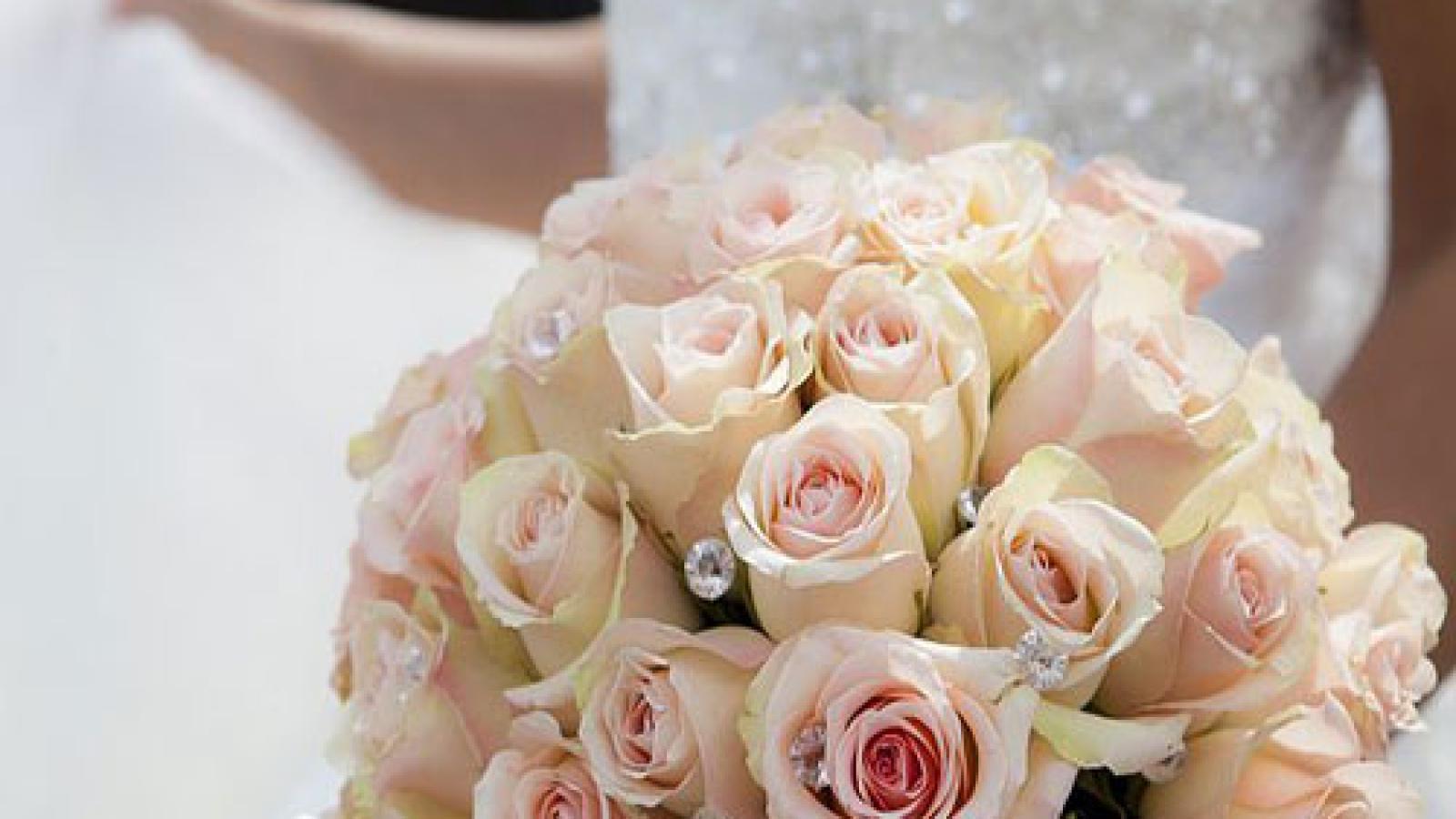 دانلود آهنگ ستین سرنوشت / غم زده تو قلبم مگه من با تو چی کردم