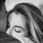 دانلود آهنگ شاید دل تو تنگ بود که خوابتو دیدم زود