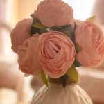 دانلود آهنگ سیمین غانم گل گلدون من / گلِ شب بو؛ دیگه شب بو نمیده کی گلِ شب بو رو؛ از شاخه چیده