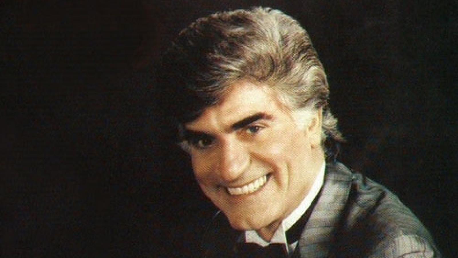 دانلود آهنگ ویگن چرا نمیرقصی / قد و بالای تو رعنا رو بنازم تو گل باغ تمنا رو بنازم