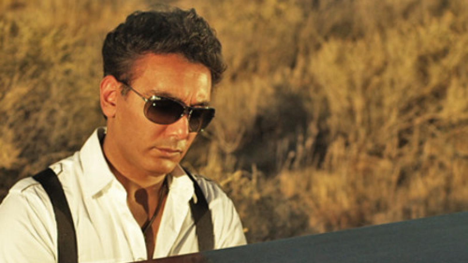 دانلود آهنگ شادمهر عقیلی رویای ما (اجرای زنده)