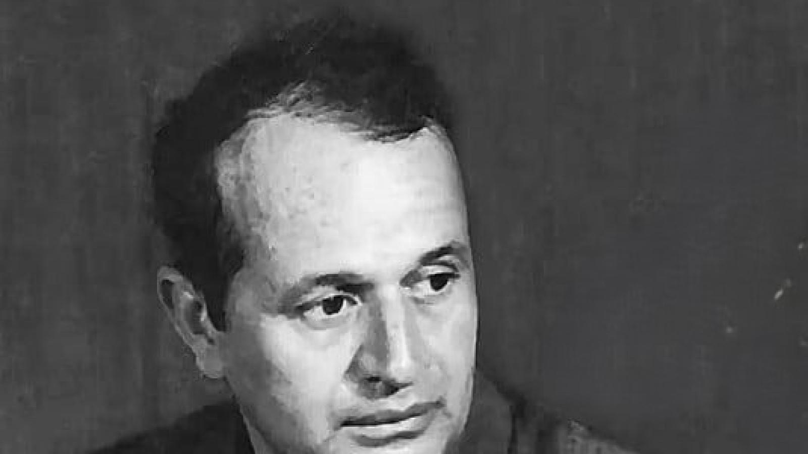 دانلود آهنگ ایرج بسطامی بوی نوروز / برآمد باد صبح و بوی نوروز به کام دوستان و بخت پیروز