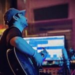 دانلود آهنگ رامین بی باک دیگه قیدمو بزن برو که خوب شناختمت چه ساده تو رو به اون عشق غریبه باختمت