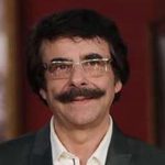 دانلود آهنگ علیرضا افتخاری عشوه های پنهانی / دین و دل به یک دیدن باختیم و خرسندیم