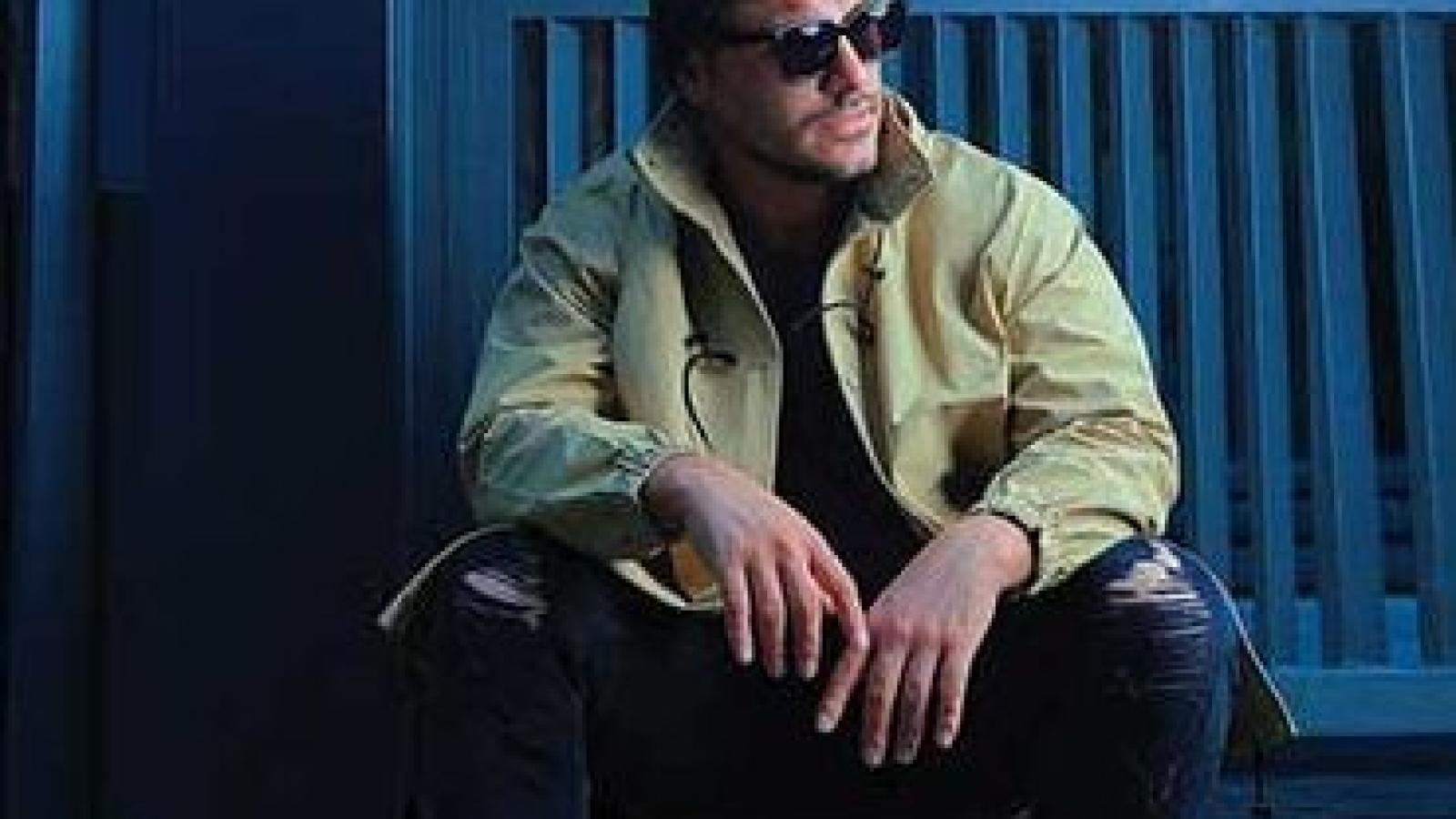 دانلود آهنگ آرمین زارعی طبق معمول / چه سریع روزا شد سپری من شدم تنها پسری ...