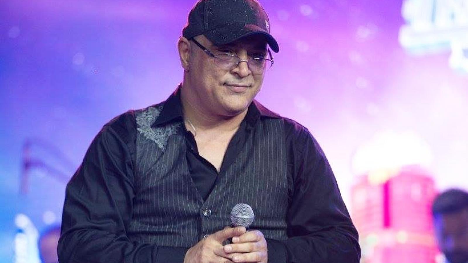  دانلود آهنگ مهرداد آسمانی غزال خوش غزل تویی شیرین تر از عسل تویی