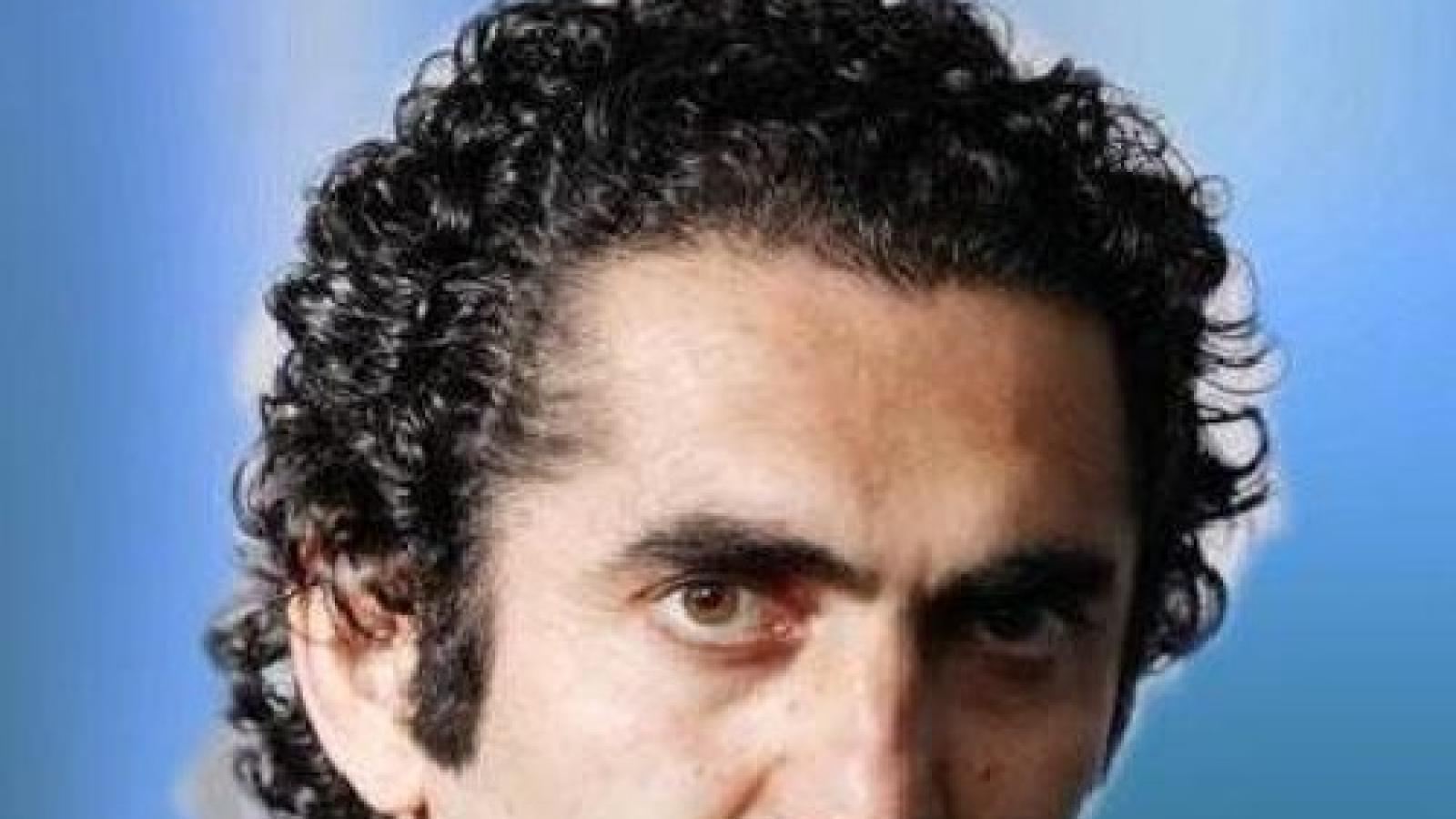 دانلود آهنگ هاتف مسافر / دلم عجیب گرفته است ، خیال خواب ندارم