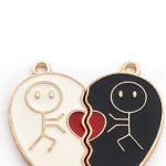 دانلود آهنگ هایده وای به حالش / اگه عاشقته وای به حالش