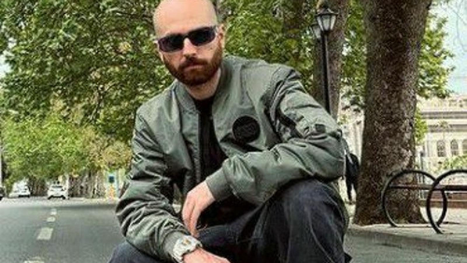 دانلود آهنگ هیپهاپولوژیست اینجا شب شده دیگه همه پارن 