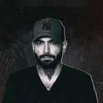 دانلود آهنگ حصین به مولا / حاجی اینا همه رنگن به مولا نتو قطع کنی لنگن به مولا