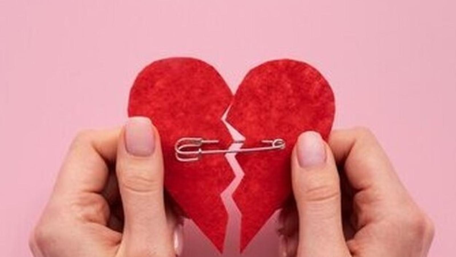 دانلود آهنگ حمیرا با دلم مهربان شو / بیا ببین این عشق هستی سوز تو با من چه کرده