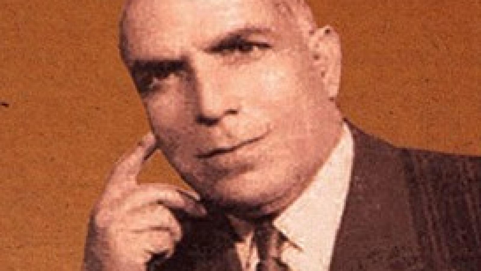 دانلود آهنگ جلال تاج اصفهانی رنگ های طبیعت / دل من و دل تو کرده خرم با عشق تو یکسره می سوزم