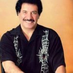 دانلود آهنگ جواد یساری سلطان عشق / مثل تاج افتخار مینشستی رو سرم میشدم سلطان عشق هزار غلام دور و برم