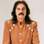 دانلود آهنگ کوروش یغمایی خار / مثل خارم رو زمین توی صحرا