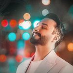 دانلود آهنگ راغب ابرو مشکی / کوچه به کوچه عطر تو میپیچه ….