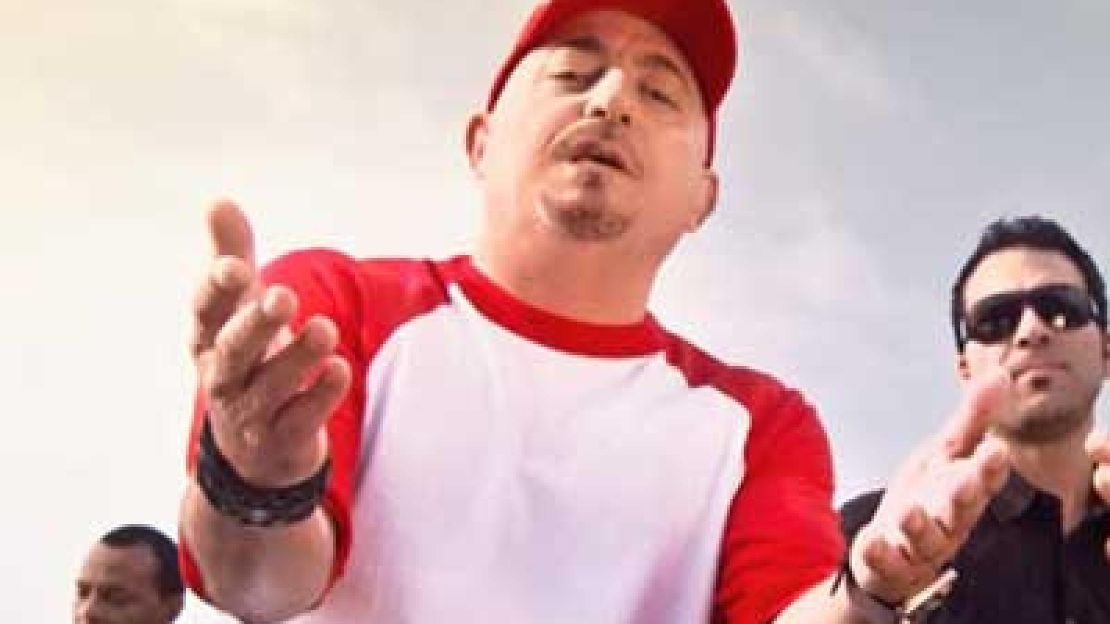 دانلود آهنگ سندی دختر آبادانی بیقراره عاشق شده و خبر نداره