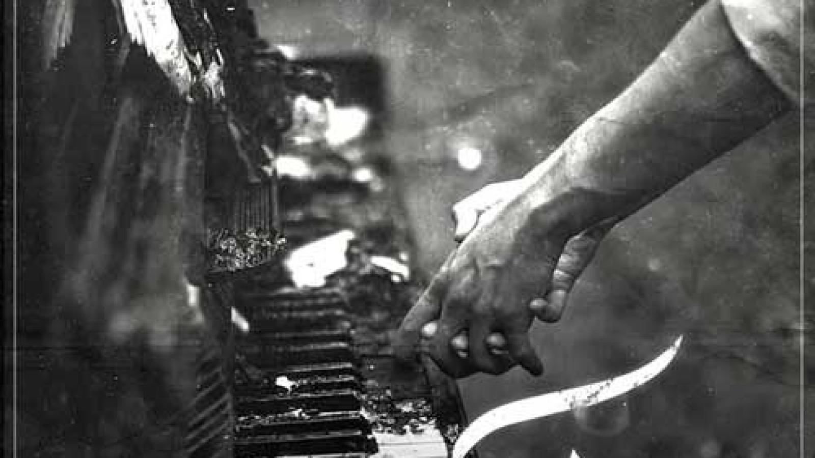 دانلود آهنگ والایار خاکستر / موهاتو می بستی؛ دلم می ریخت! چشماتو می بستی؛ دلم می ریخت…