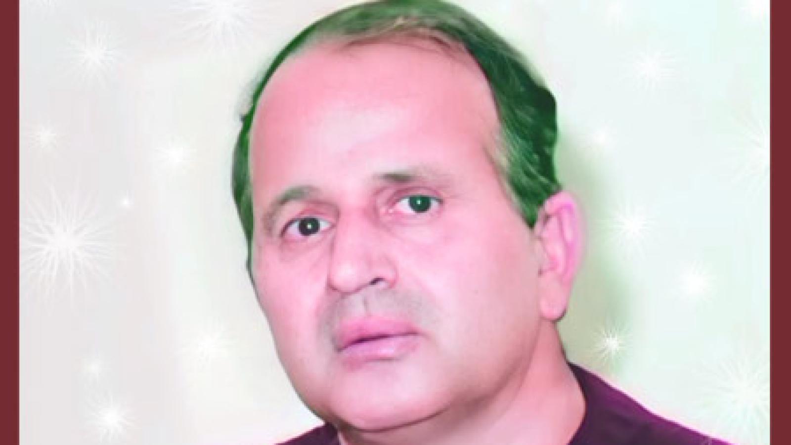 دانلود آهنگ ایرج بسطامی ضربی چکاوک {ای طبیب درد دلها این دل مجروح را مرهمی}