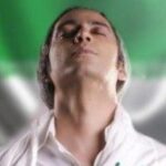 دانلود آهنگ مازیار فلاحی تیم عاشق / درسته رو لب های تو خنده نیست ولی تیم عاشق که بازنده نیست