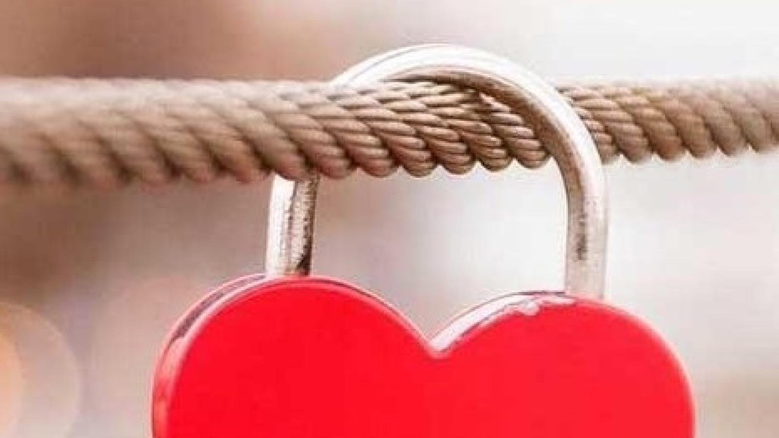 دانلود آهنگ ستین تونستی عشقم / تونستی نا بودم کنی تونستی عشق ام کی